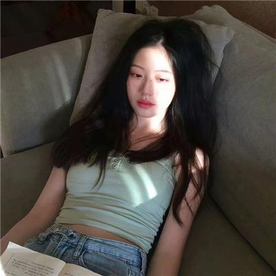 裙底春