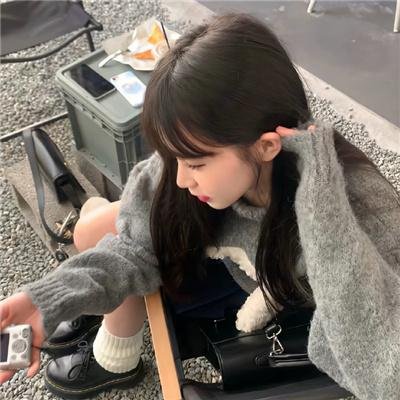 心不在焉的服务生